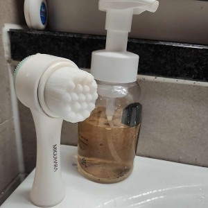 Βουρτσάκι διπλής όψης για απολέπιση και βαθύ καθαρισμό των πόρων Εργαλεία - Αξεσουάρ